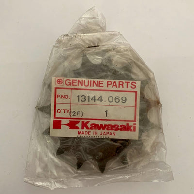 Kawasaki Genuine Front Sprocket 13144-069 NOS 15 Teeth