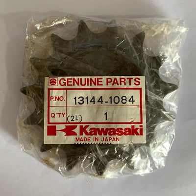 Kawasaki Genuine Front Sprocket 13144-1084 NOS 15 Teeth